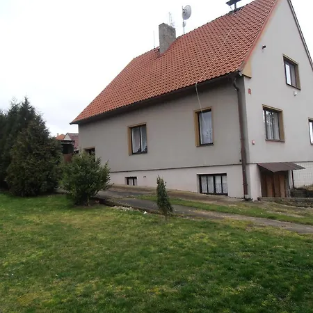Ubytovani Alena Ferienhaus Krusovice